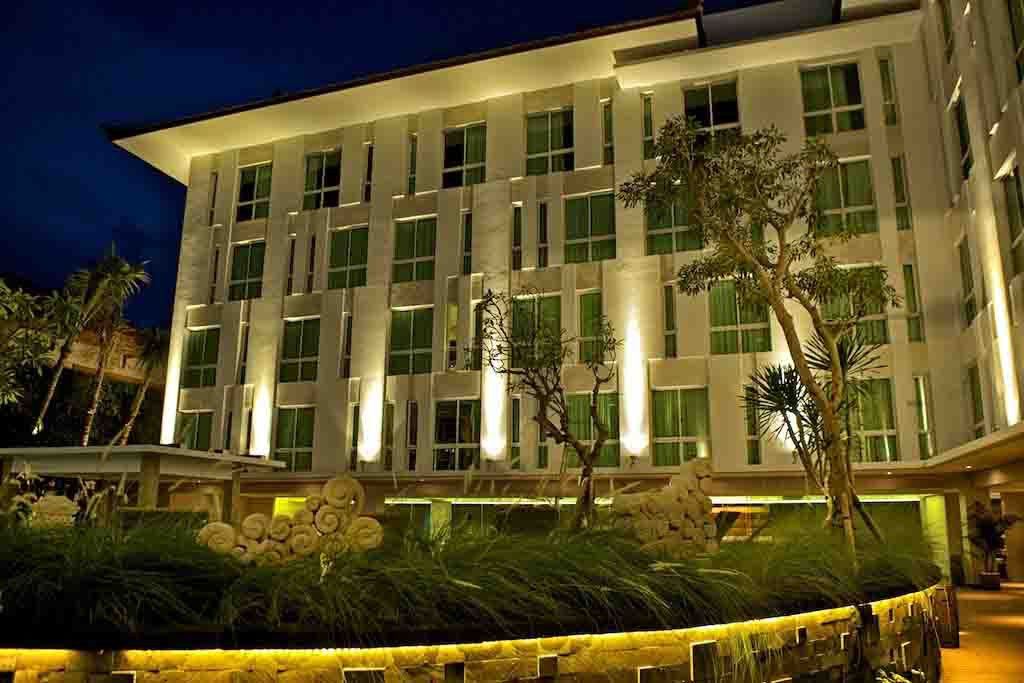 Bintang Kuta Hotel Exterior foto